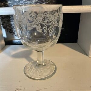 Etched Grape Vine Wine Glass‎ Goblet Elegant Barware Drinkware